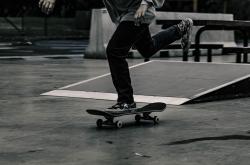 开云体育官网-灰熊撕裂湖人防线，字母哥赛后虚拟评分拉满引发热议