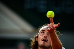 开云体育中国-欧洲网球队翻盘澳大利亚网球队，西西帕斯制霸全场的简单介绍