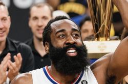 开云体育登录-快船爆冷雷霆，贝弗利一己之力扛起全队的简单介绍