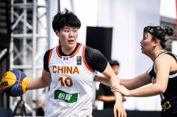 开云下载-包含篮球职业联赛激烈对话，球队备战势如破竹的词条