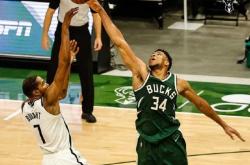 开云足球直播-隆斯主场遭受逆转，难掩失落的简单介绍