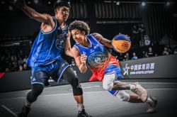 开云APP-篮球联赛赛场上不断涌现新秀