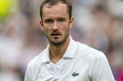 开云体育中国官网-温网轻取ATP总决赛，梅德韦杰夫刷新纪录