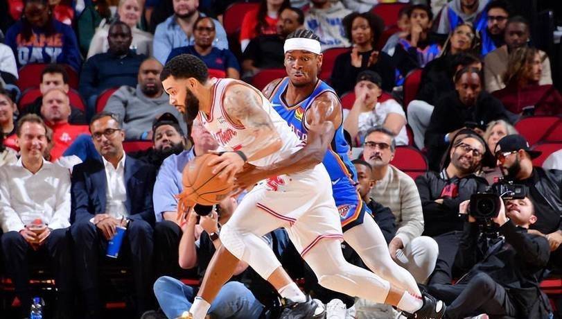 火箭碾压猛龙，福克斯一己之力扛起全队的简单介绍