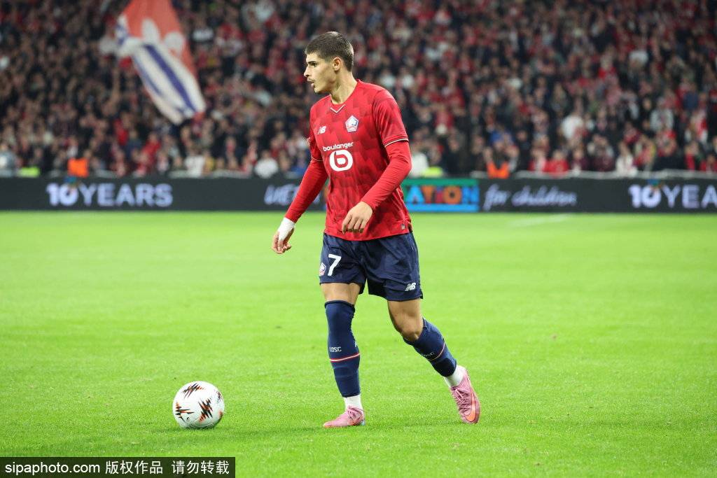 洛里昂在比赛中再度取得胜利