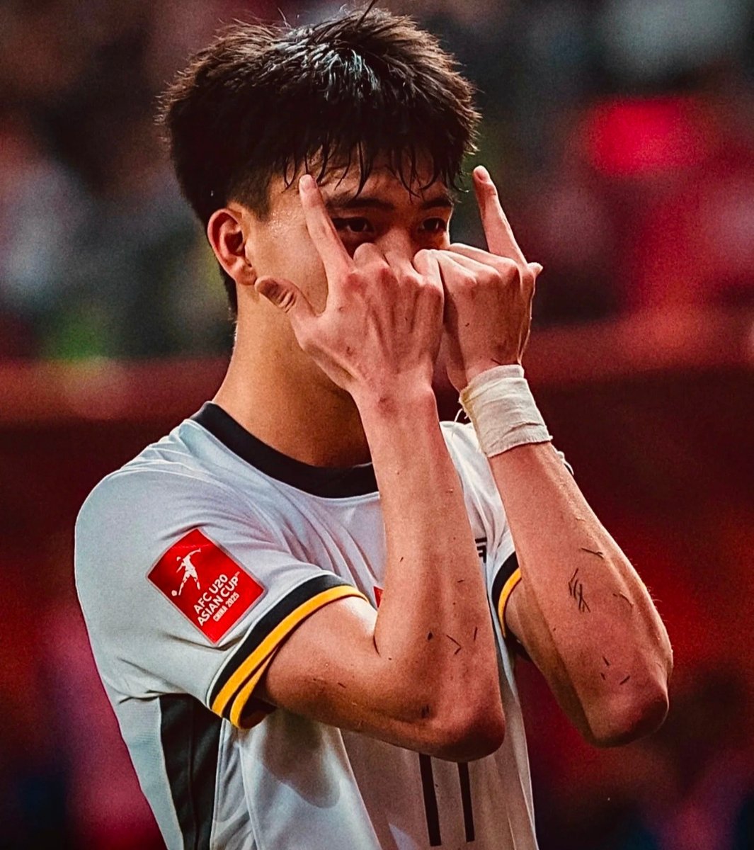 令人陶醉的比赛节奏,球员们执着奋战的简单介绍 令人陶醉的比赛节奏,球员们执着奋战的简单介绍