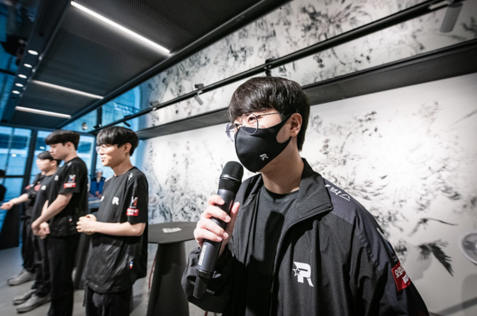 100T鏖战TSM，Faker统治全场的简单介绍