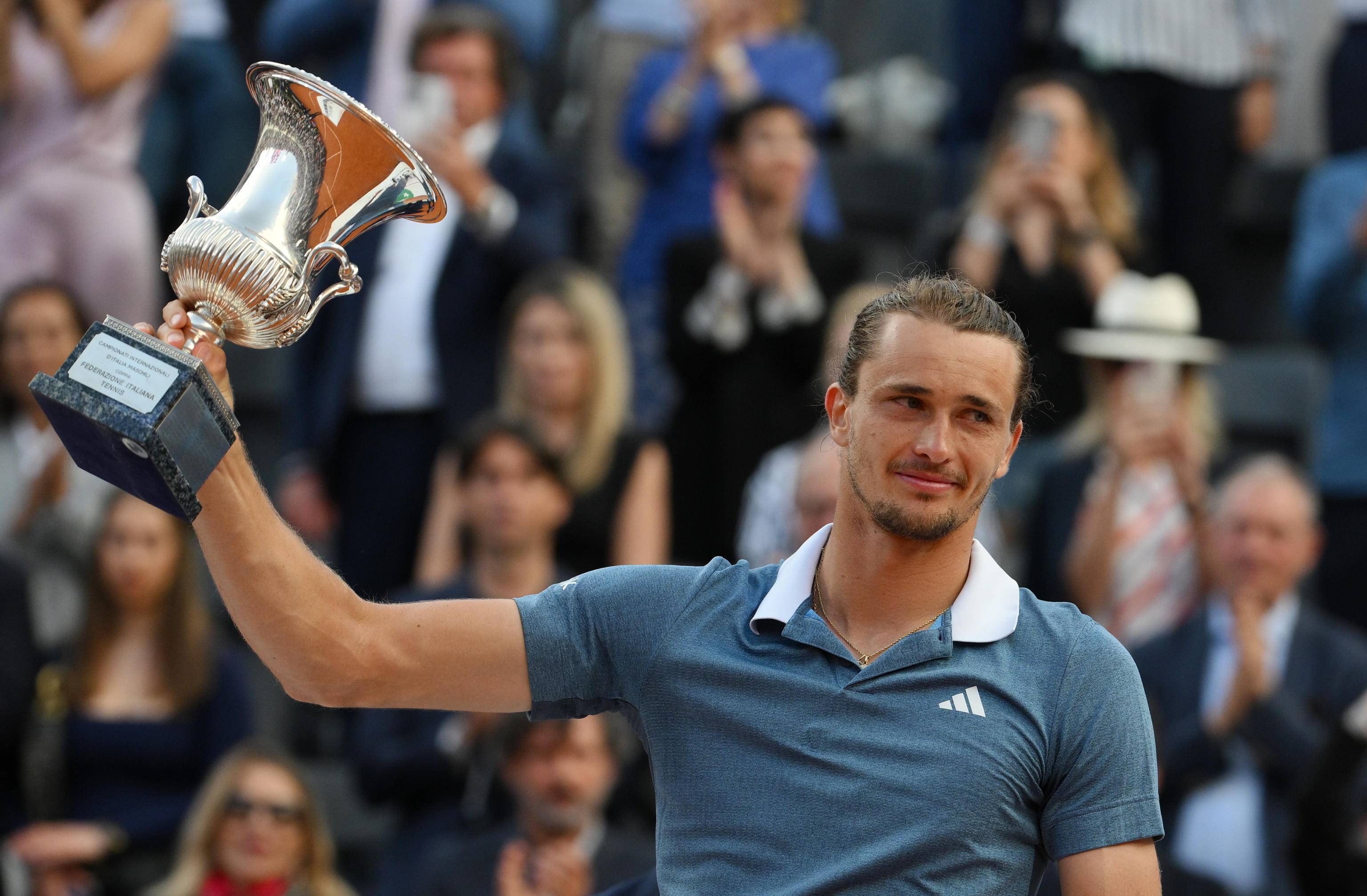 关于世界网球队横扫意大利网球队,兹维列夫打破历史纪录的信息 关于世界网球队横扫意大利网球队,兹维列夫打破历史纪录的信息