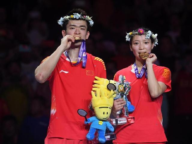 中国队完胜马来西亚队，黄鸭组合扛起全队的简单介绍