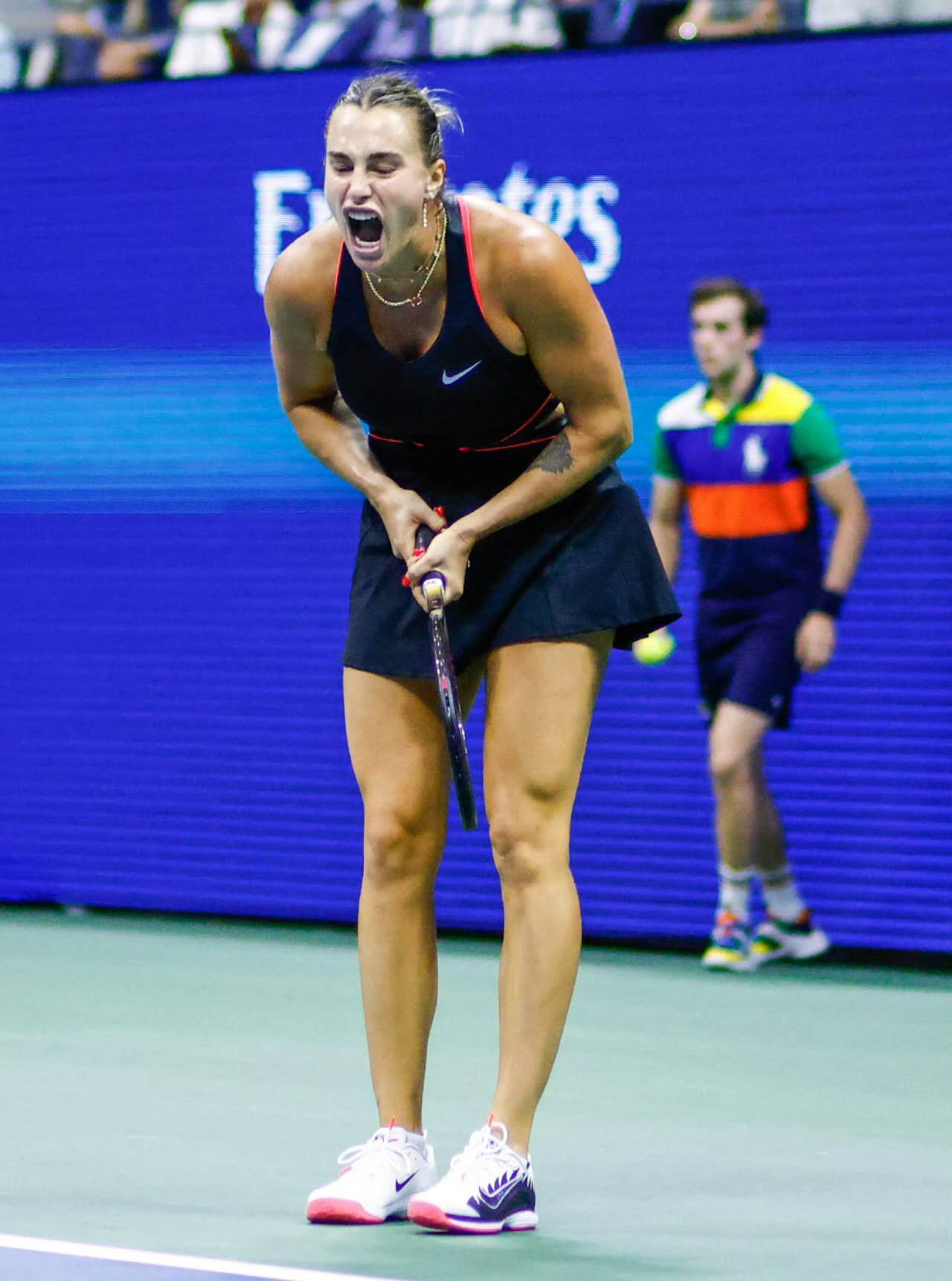 关于美国网球队碾压德国网球队，克耶高斯打破历史纪录的信息