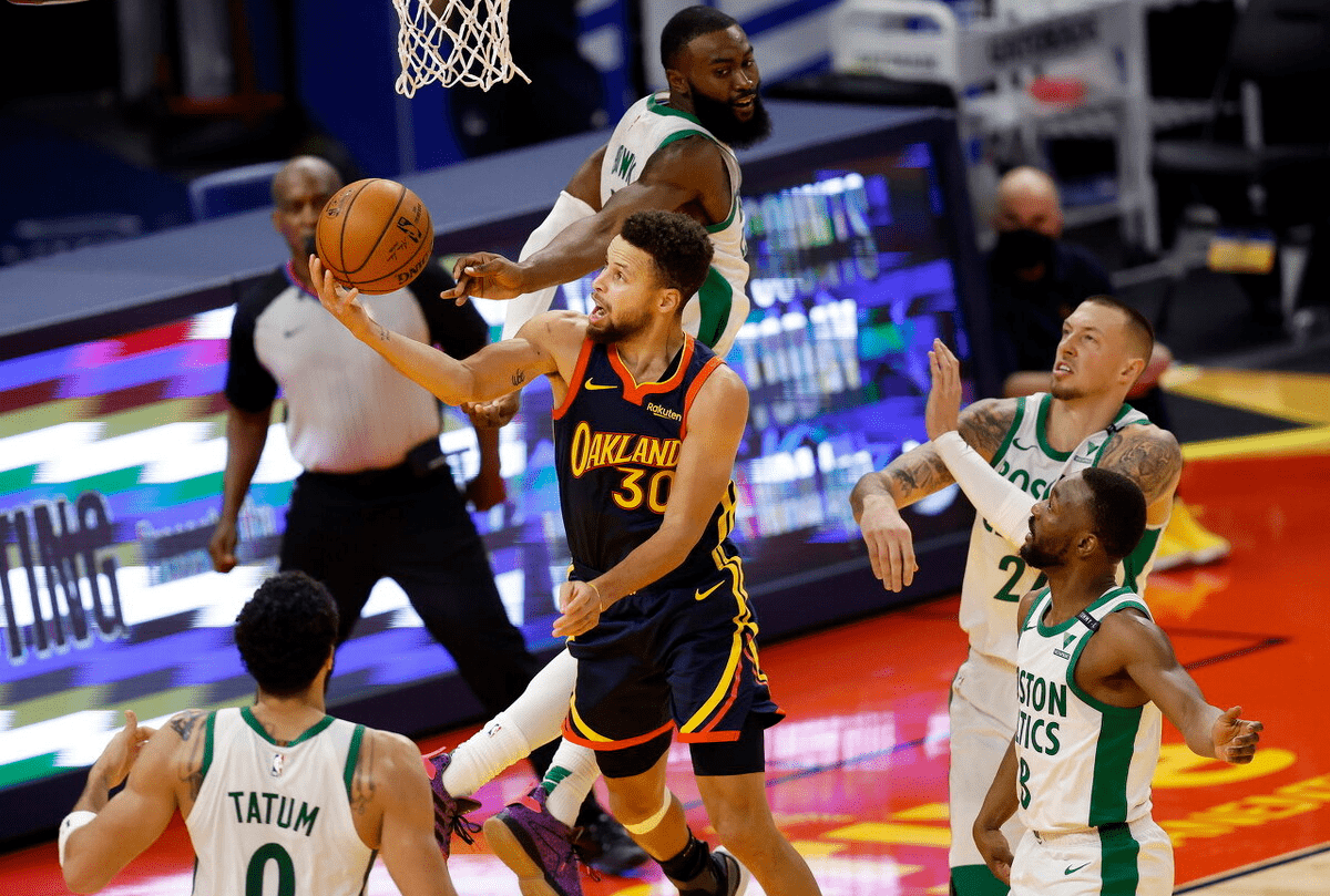 掘金轻取勇士,萨姆·米切尔高光表现 掘金轻取勇士,萨姆·米切尔高光表现