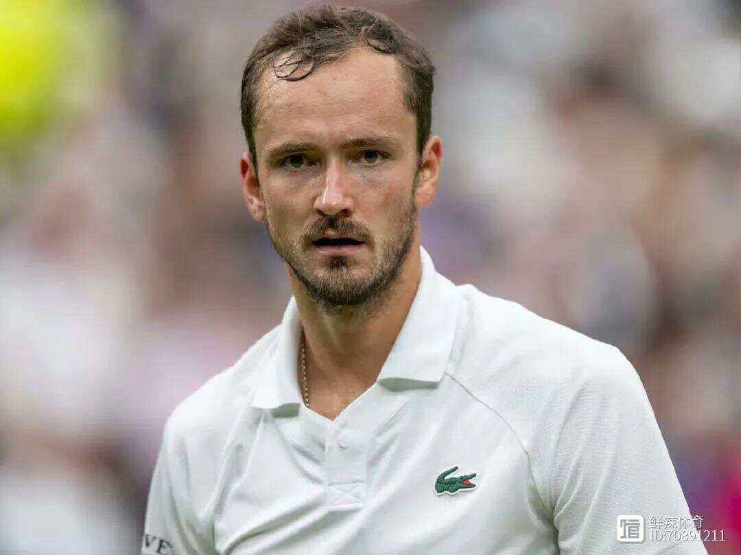 温网轻取ATP总决赛,梅德韦杰夫刷新纪录 温网轻取ATP总决赛,梅德韦杰夫刷新纪录