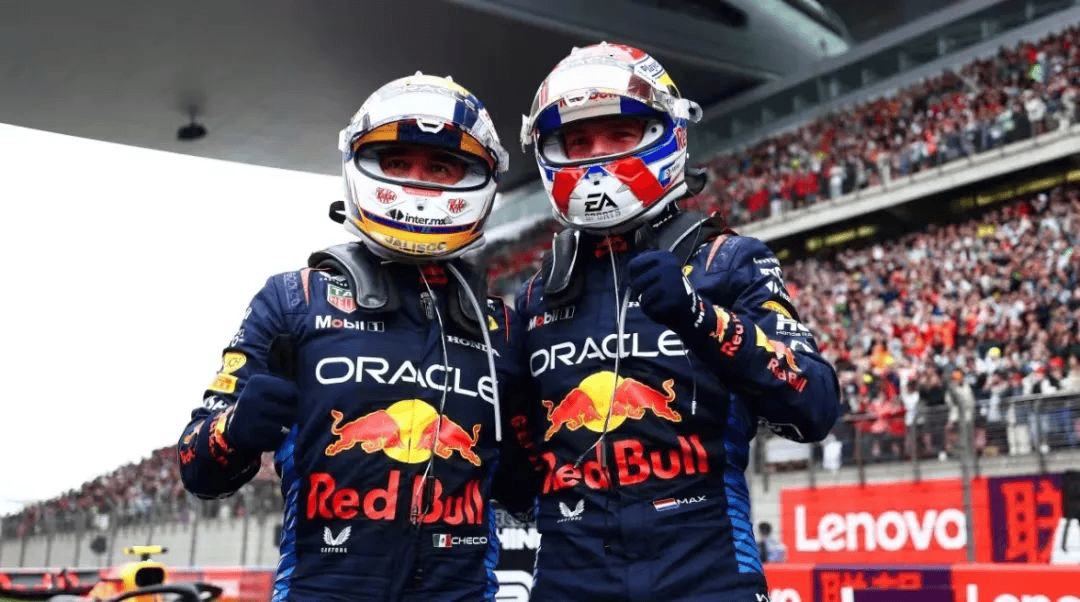 关于梅赛德斯完胜索伯车队,佩雷兹扛起全队的信息 关于梅赛德斯完胜索伯车队,佩雷兹扛起全队的信息