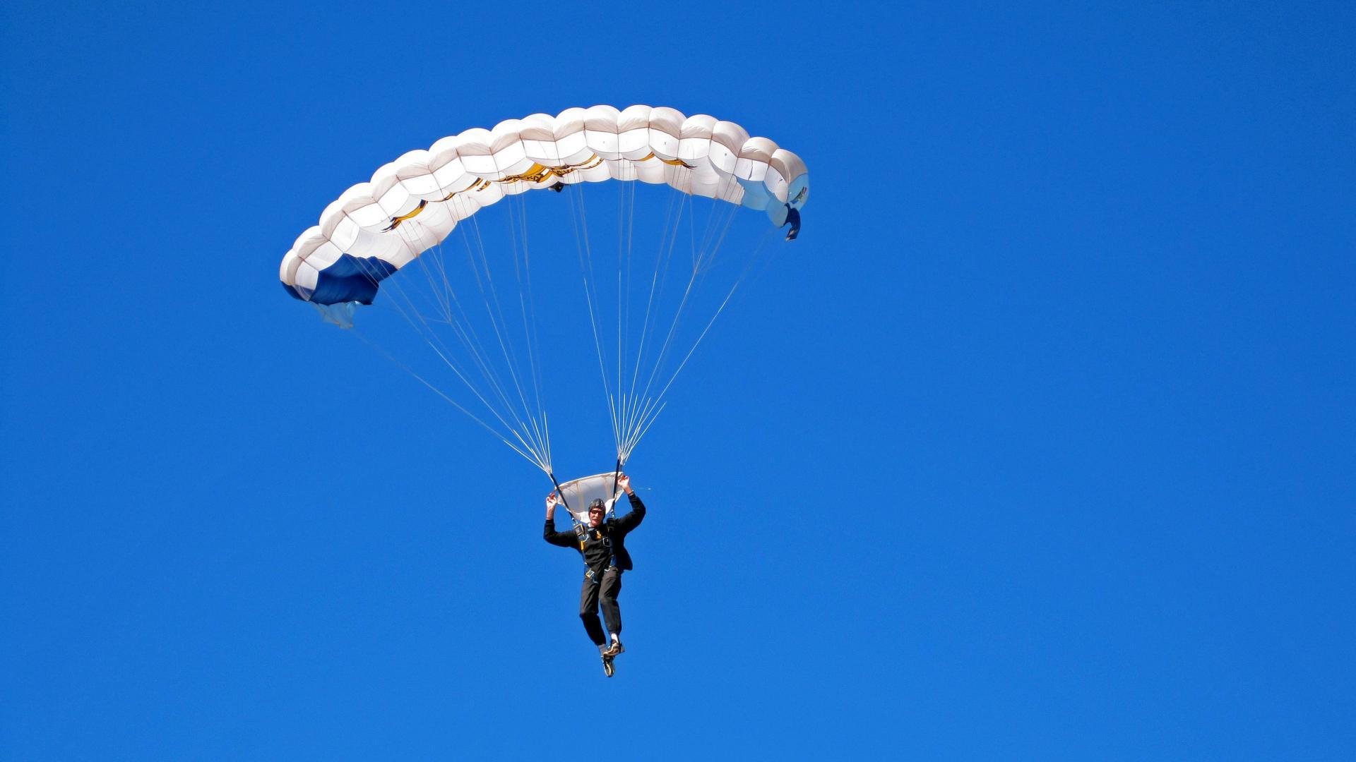 姆巴佩节奏魔法，智利式淘汰赛智慧如何让那不勒斯俯首